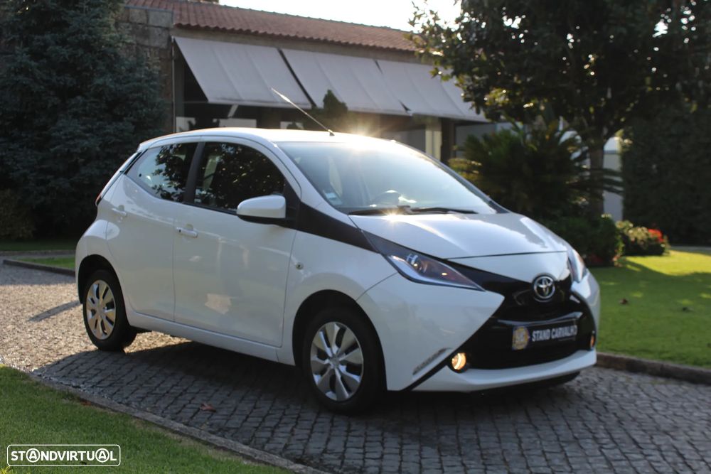 Toyota Aygo x-clusiv - 8