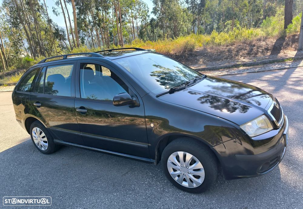 Skoda Fabia Break 1.4 Elegance - 2