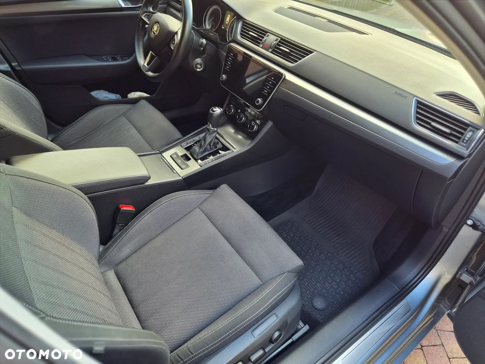 Skoda Superb 2.0 TDI SCR Style DSG - 14
