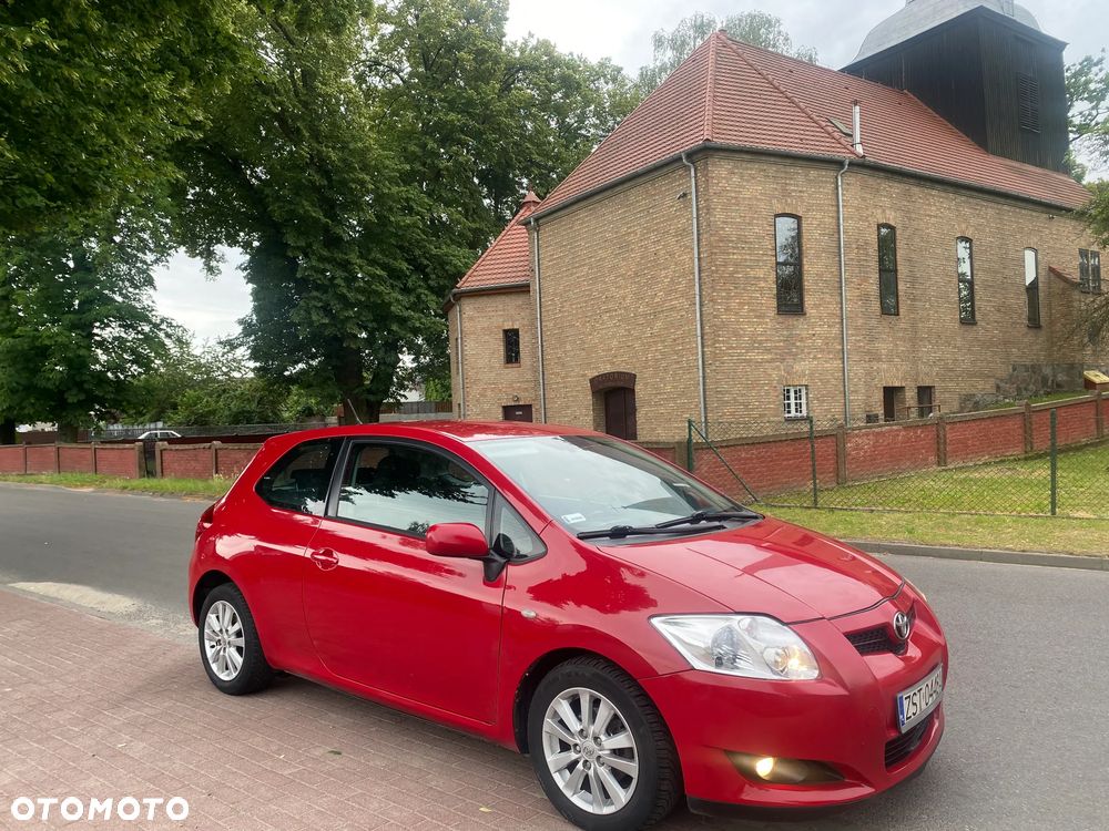 Toyota Auris 1.4 D-4D Luna - 2
