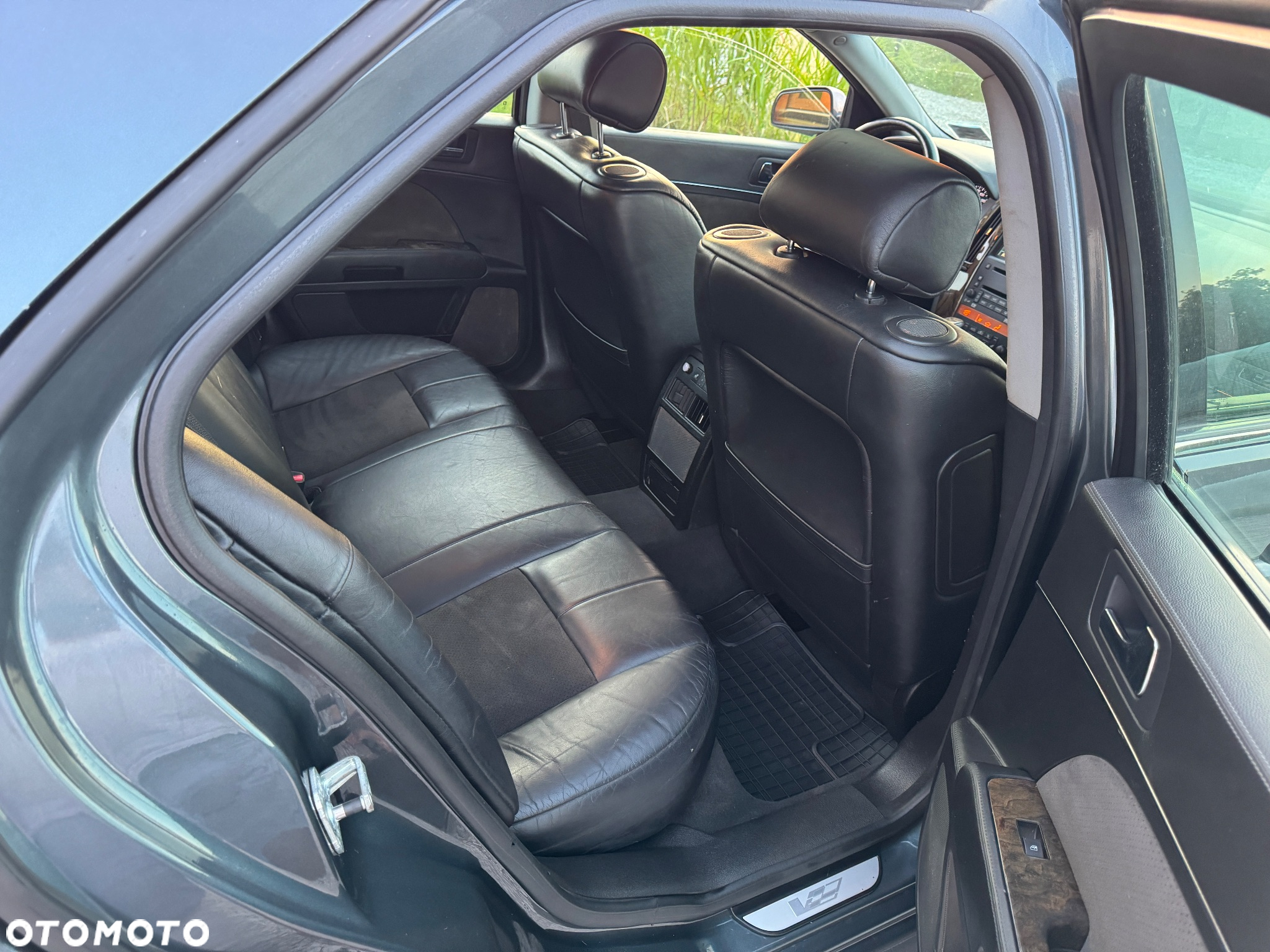 Cadillac STS - 8
