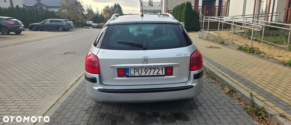 Peugeot 407 - 4