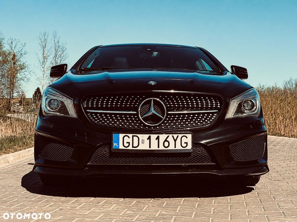Mercedes-Benz CLA 200 7G-DCT AMG Line - 12