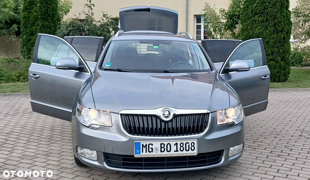 Skoda Superb 2.0 TDI DSG Ambition - 5