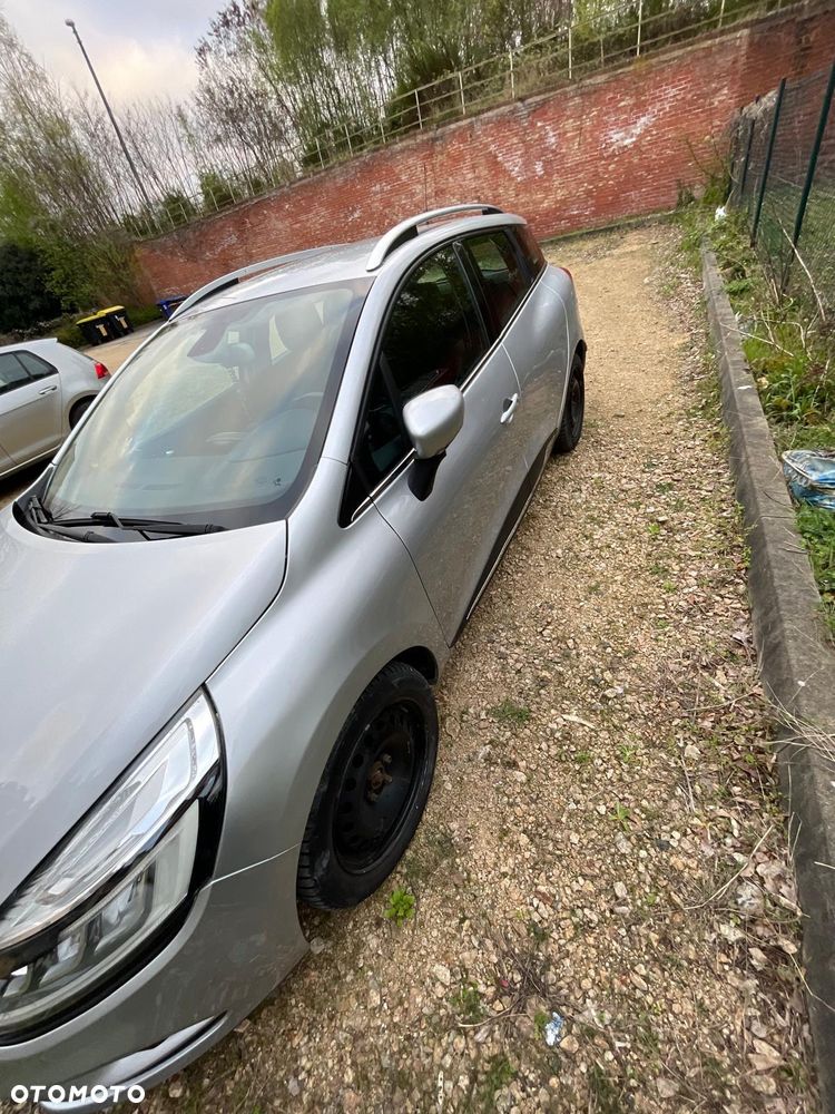 Renault Clio - 6