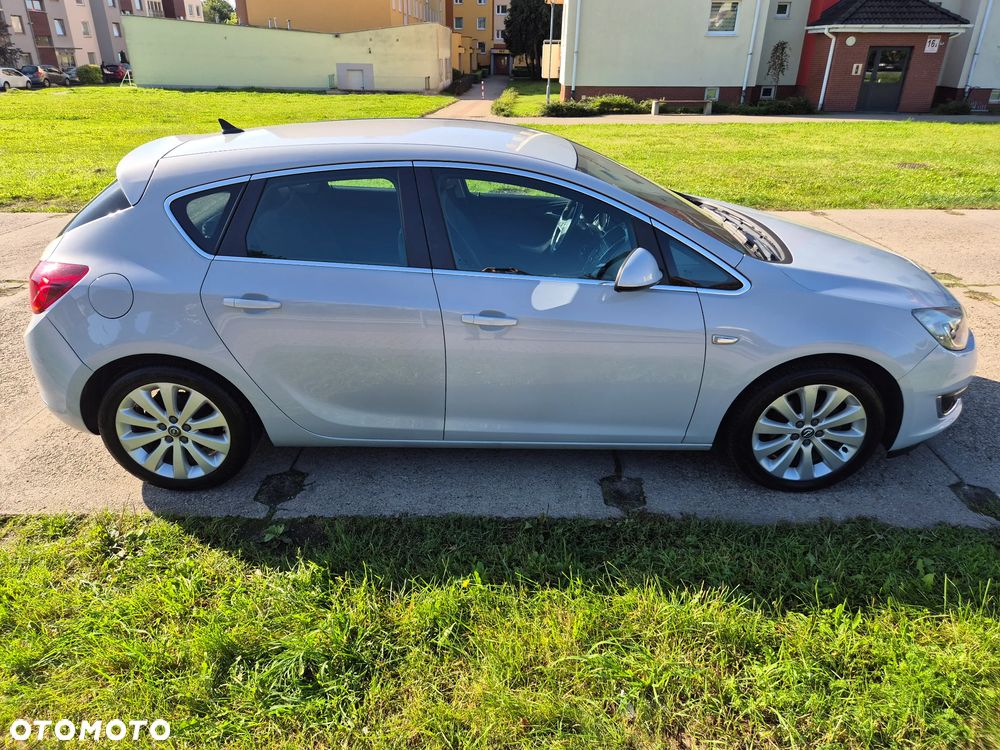 Opel Astra 1.4 T Cosmo - 3