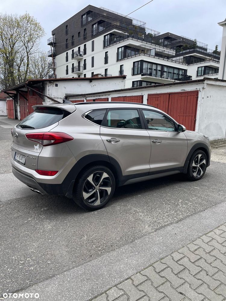 Hyundai Tucson - 4