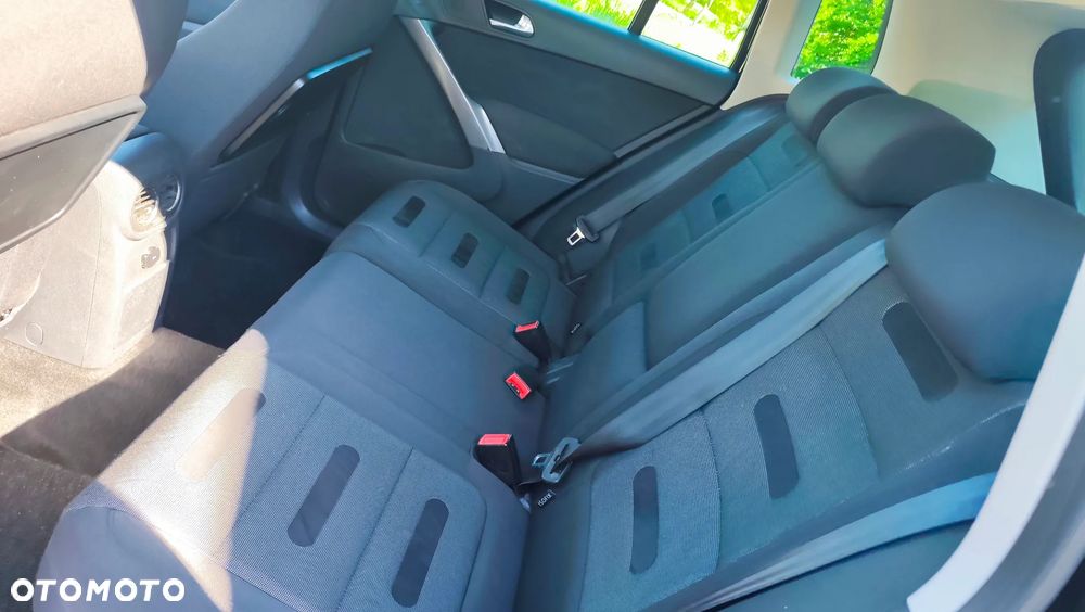 Volkswagen Tiguan 2.0 TDI 4Mot Sport DSG - 23