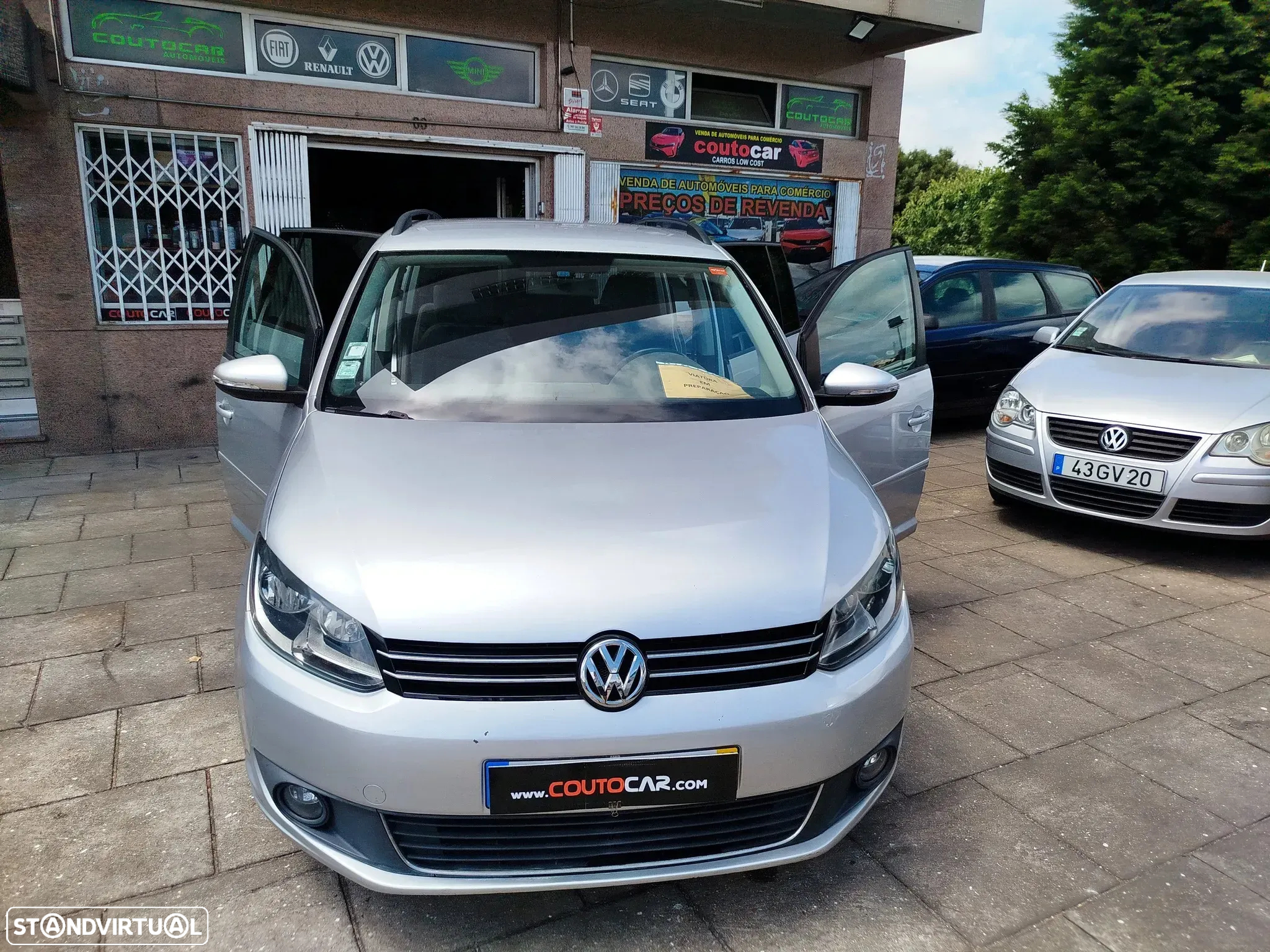 VW Touran 1.6 TDI Blue.Highline 7L - 9