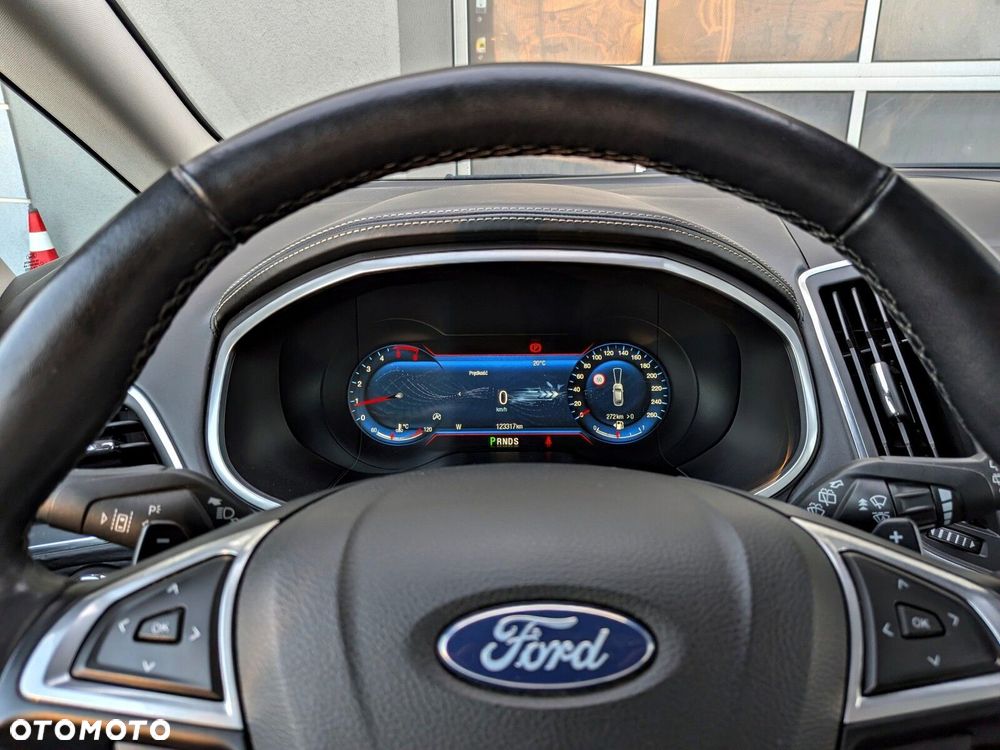 Ford S-Max - 26