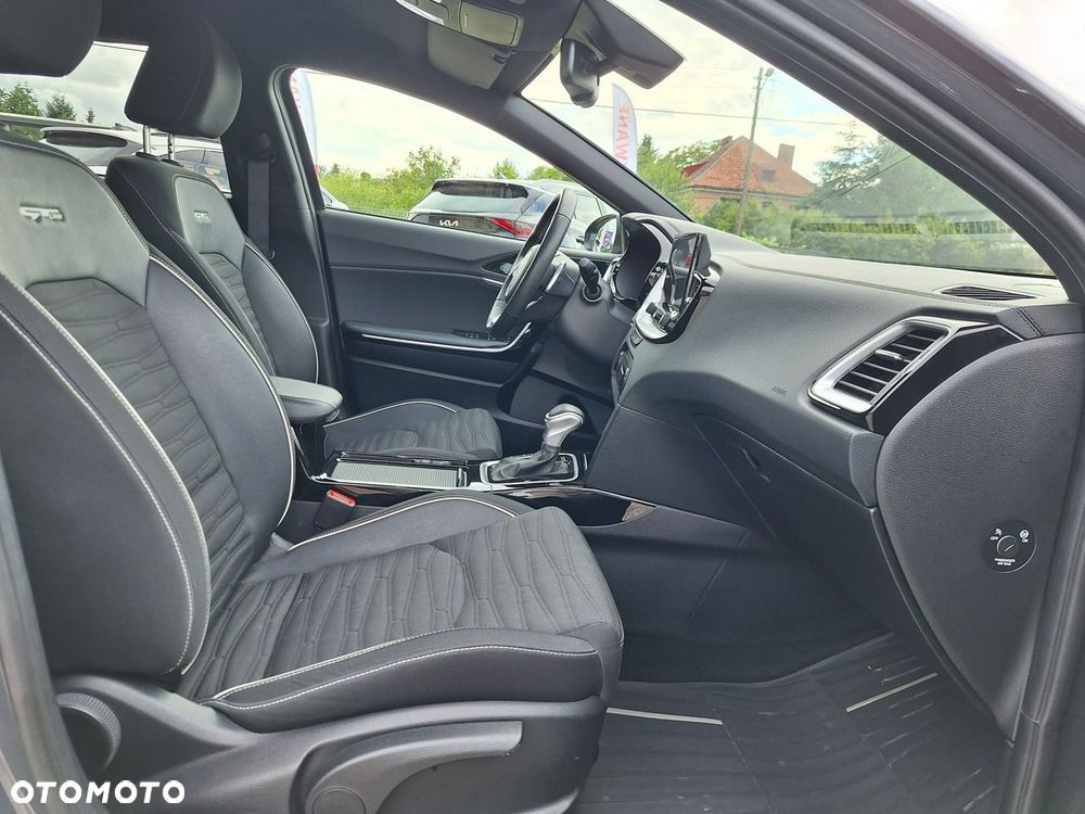Kia Ceed - 35