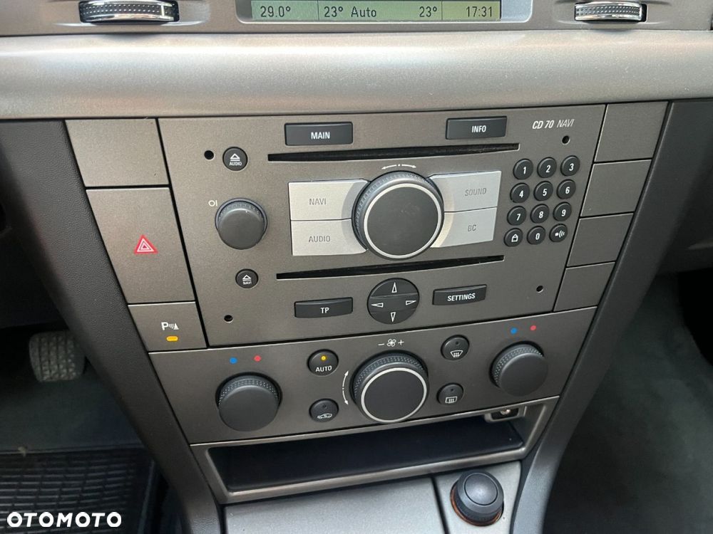 Opel Vectra 1.9 CDTI Business Sport - 11
