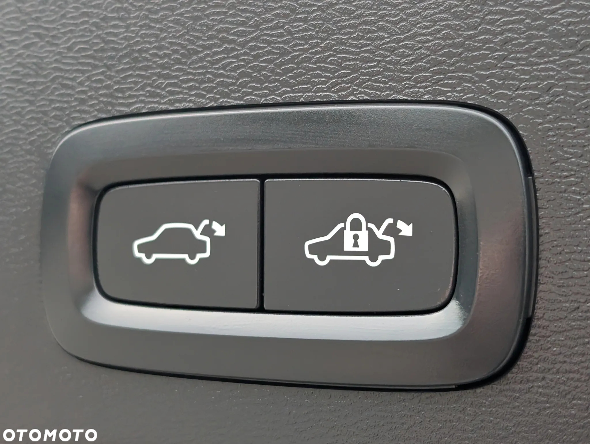 Volvo XC 40 B4 Core - 21