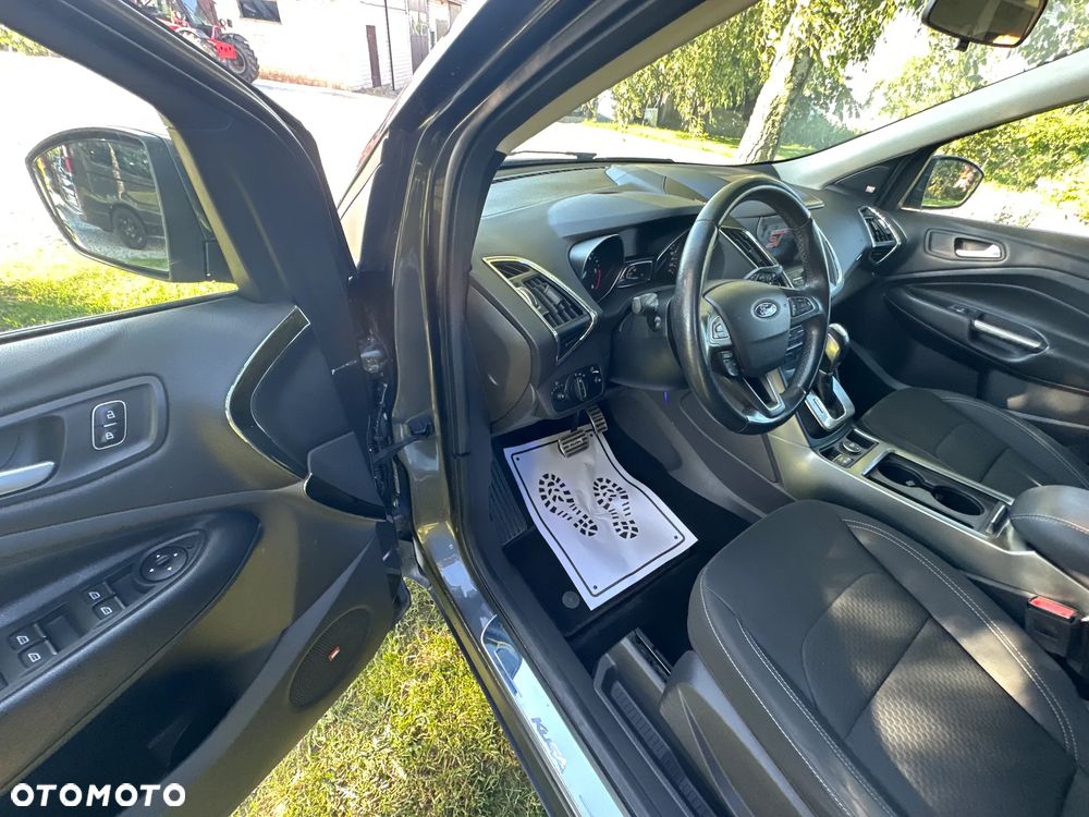 Ford Kuga 2.0 TDCi 2x4 Titanium - 24