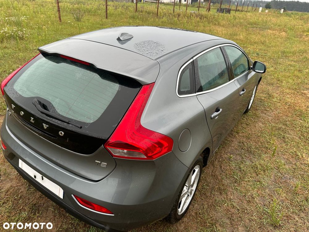 Volvo V40 T2 Linje Svart - 34