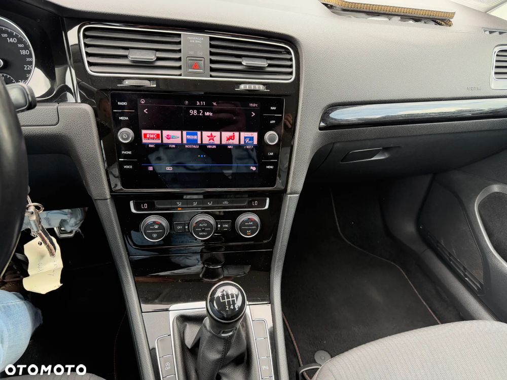 Volkswagen Golf 1.0 TSI Sound - 10