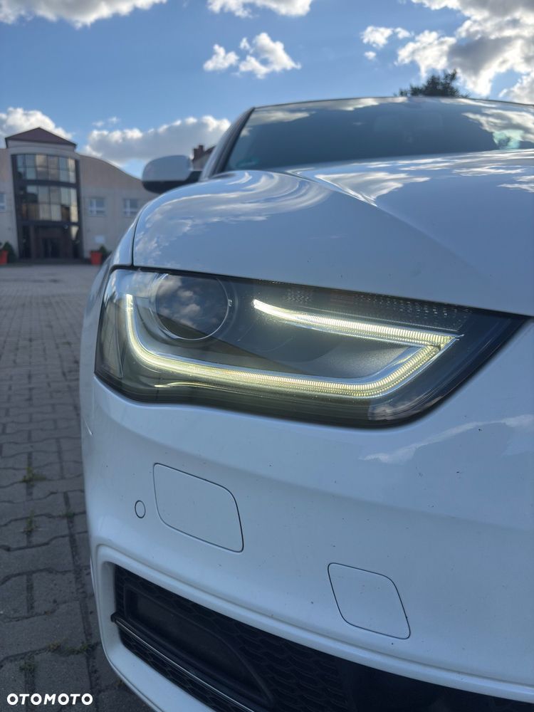 Audi A4 Avant - 11