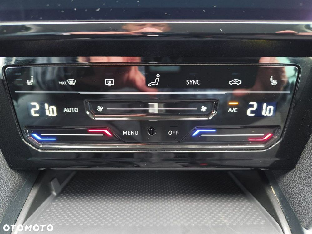 Volkswagen Passat Variant 1.5 TSI EVO Business DSG - 23