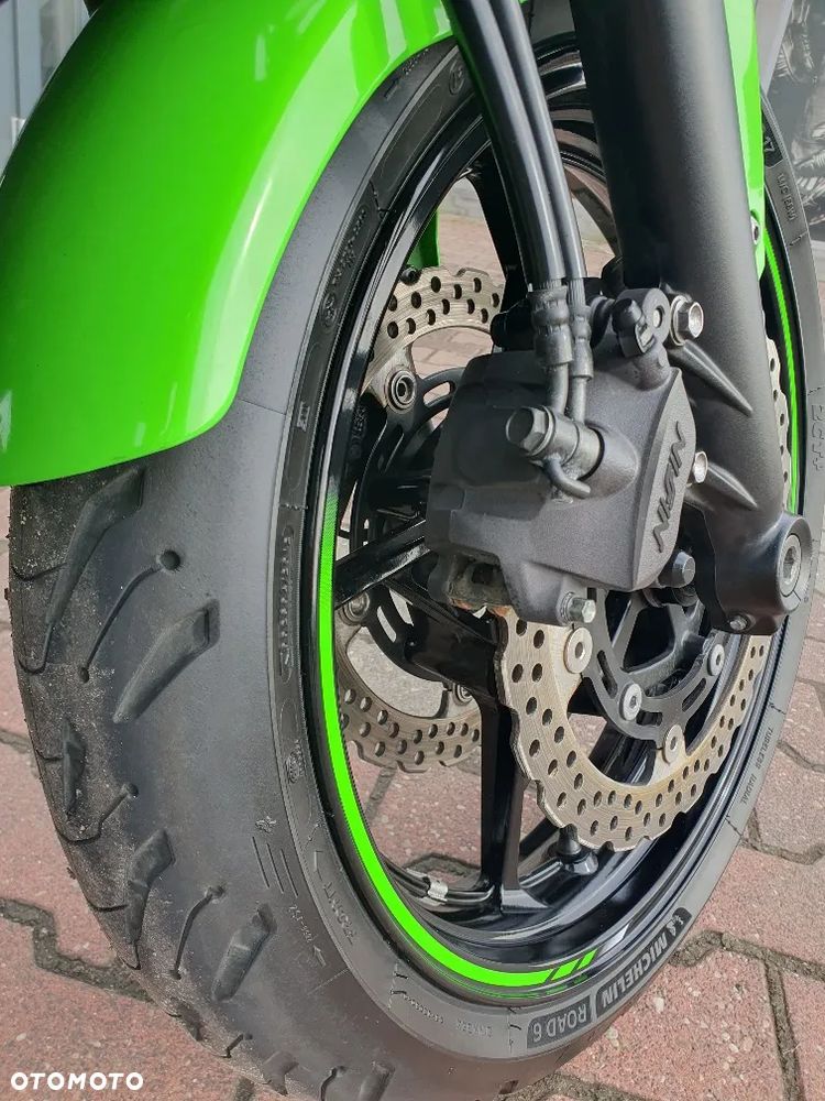 Kawasaki Ninja - 17