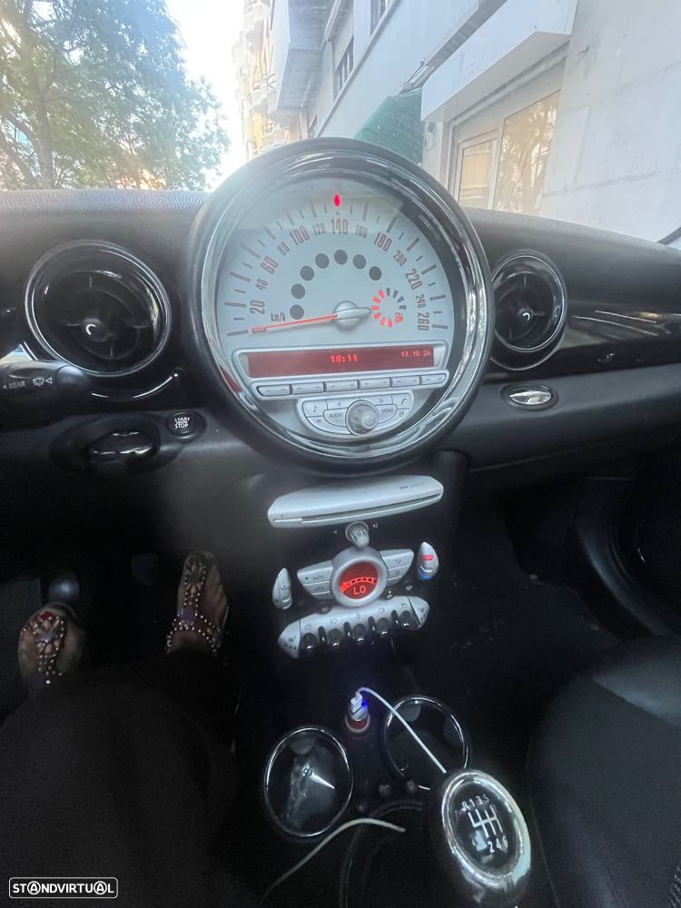 MINI 3 Portas One D - 3
