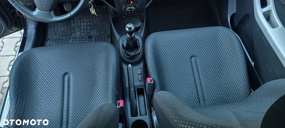 Toyota Yaris 1.33 Luna Start - 28