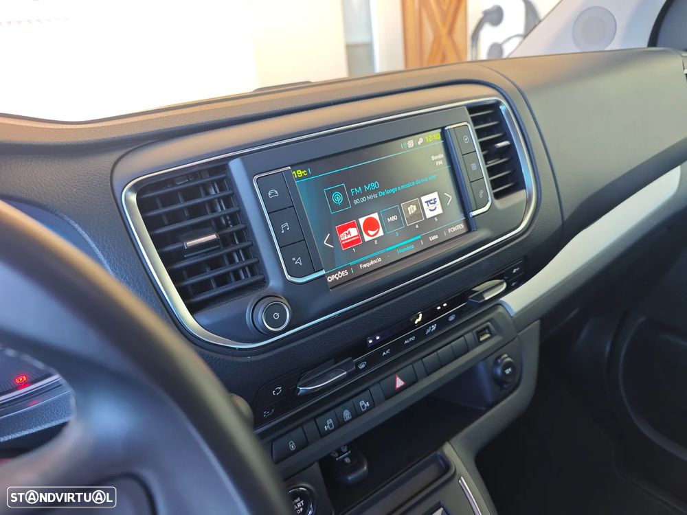 Peugeot e-Traveller L3 (50kWh) Business VIP - 36