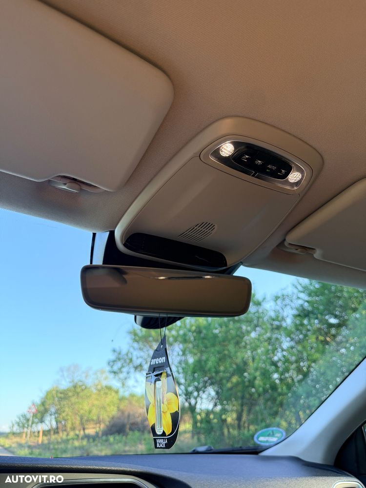 Volvo V40 D3 Geartronic Summum - 19