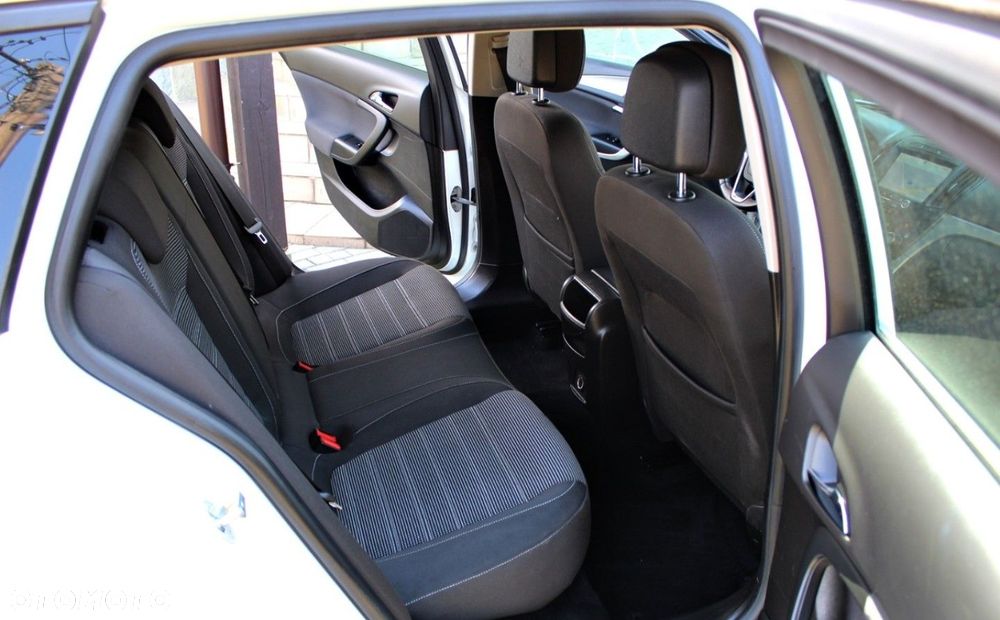 Opel Insignia - 13
