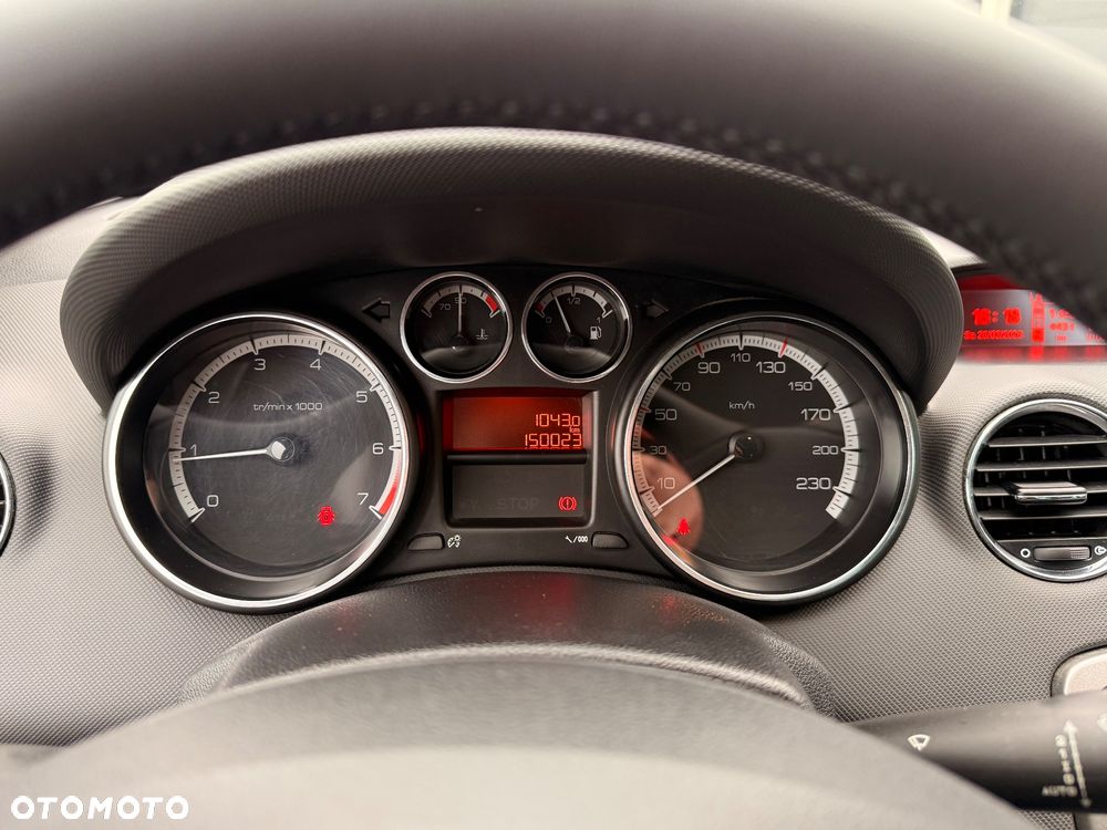 Peugeot 308 1.6 Premium Plus - 33