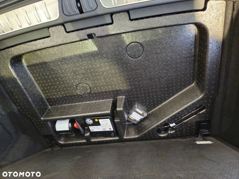 Exlantix ET 100kWh Premium AWD - 35