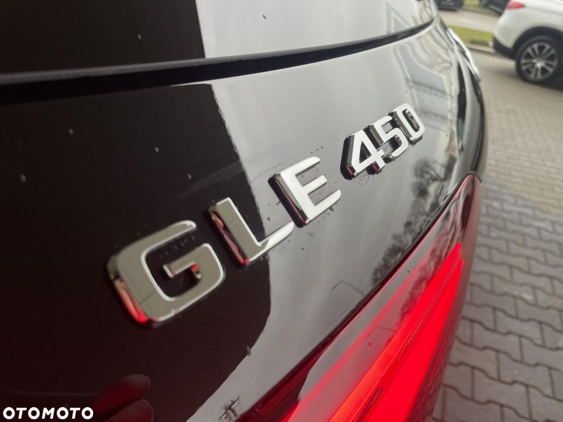 Mercedes-Benz GLE - 12