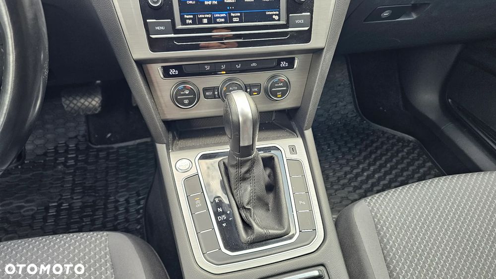 Volkswagen Passat Variant 2.0 TDI EVO Business DSG - 18