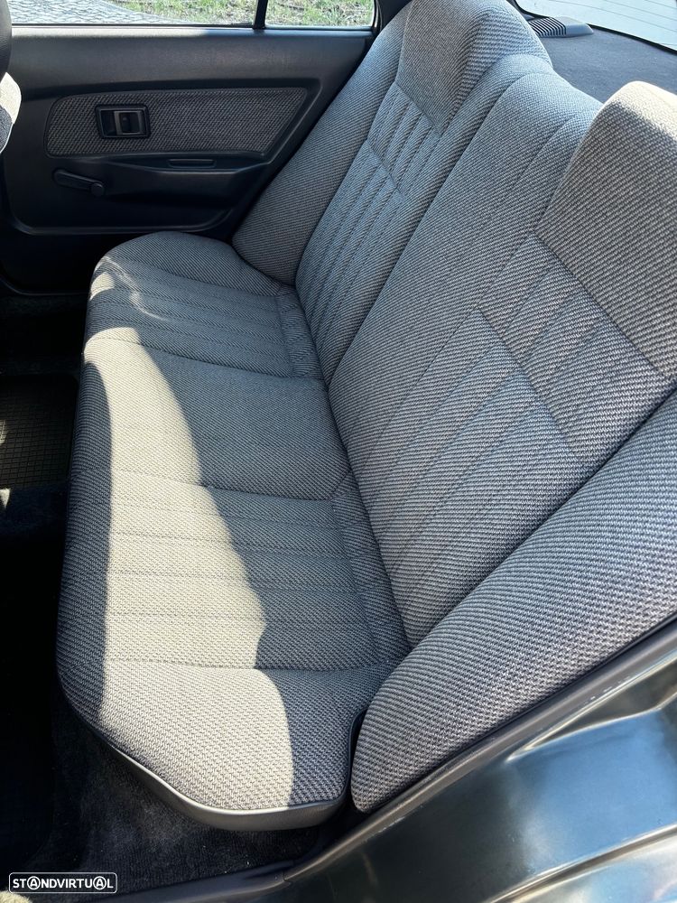 Toyota Corolla Sedan 1.3 XL 12V - 15