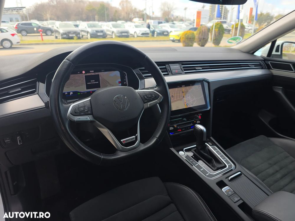 Volkswagen Passat 2.0 TDI SCR DSG 4Motion Elegance - 12