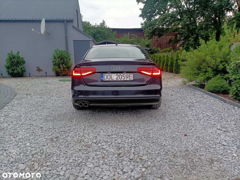 Audi A4 2015 photo 3