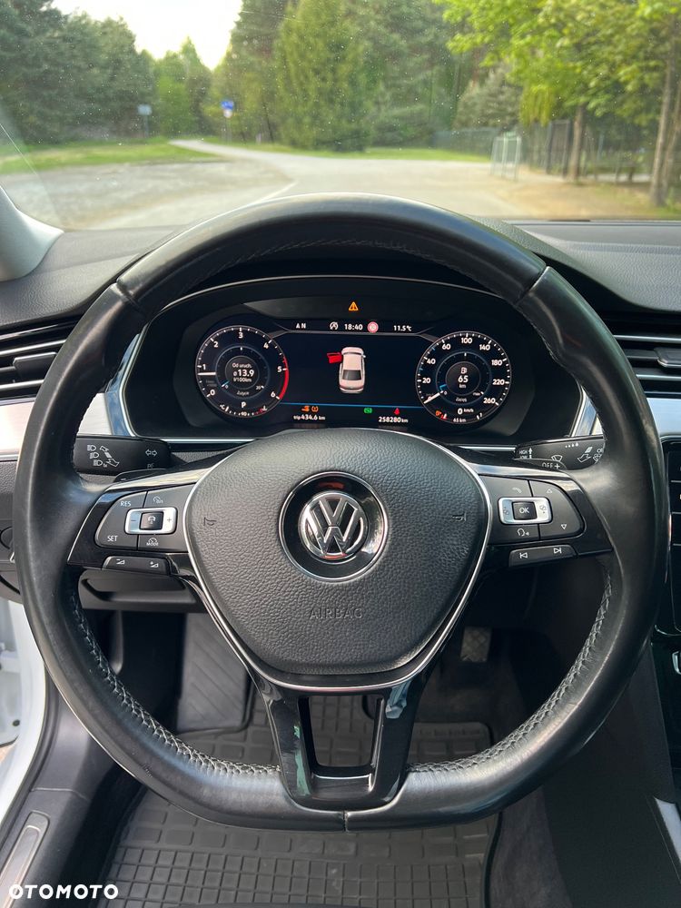 Volkswagen Passat 2.0 TDI BMT Highline DSG - 13
