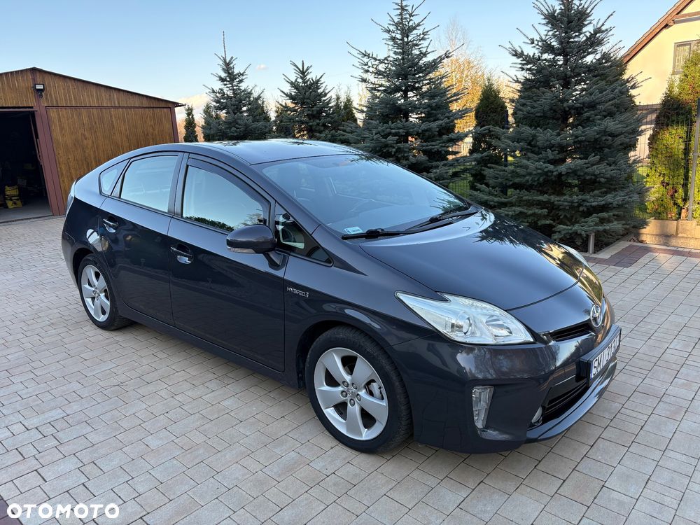 Toyota Prius (Hybrid) - 7