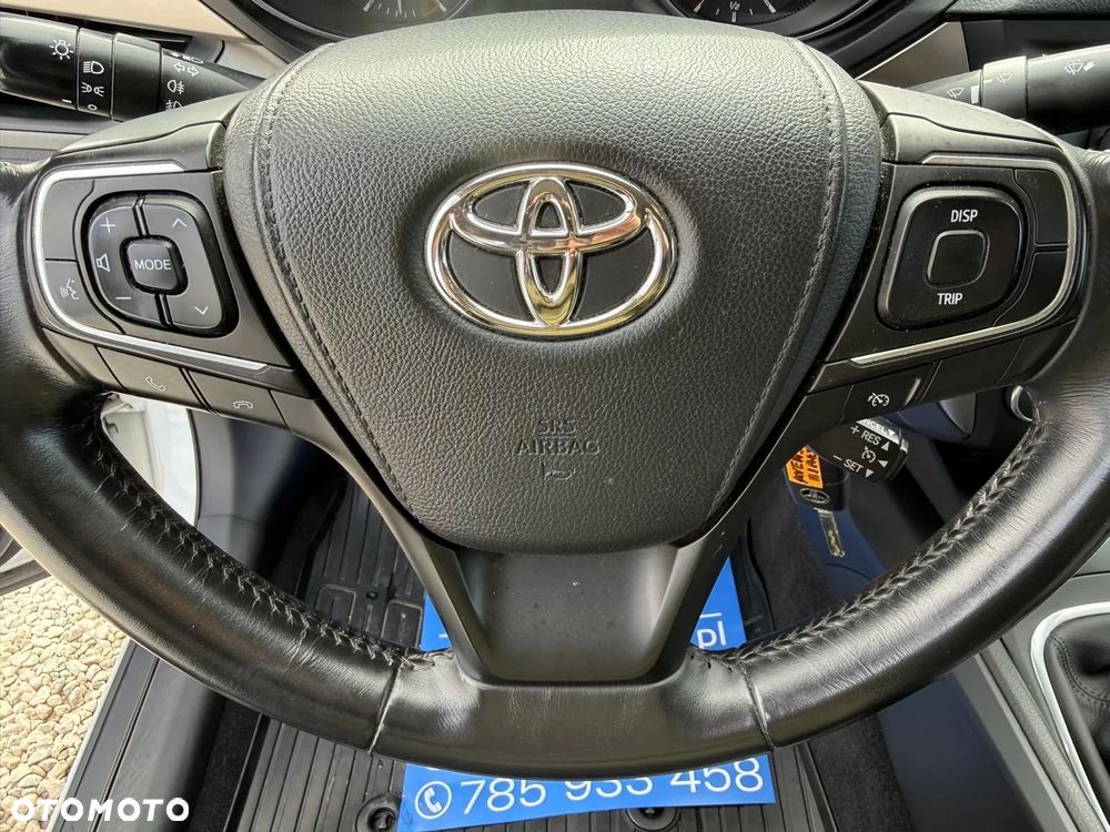Toyota Avensis 1.6 D-4D Active - 19
