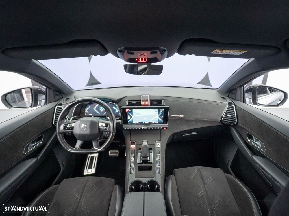 DS DS7 Crossback E-Tense Performance Line EAT8 - 15