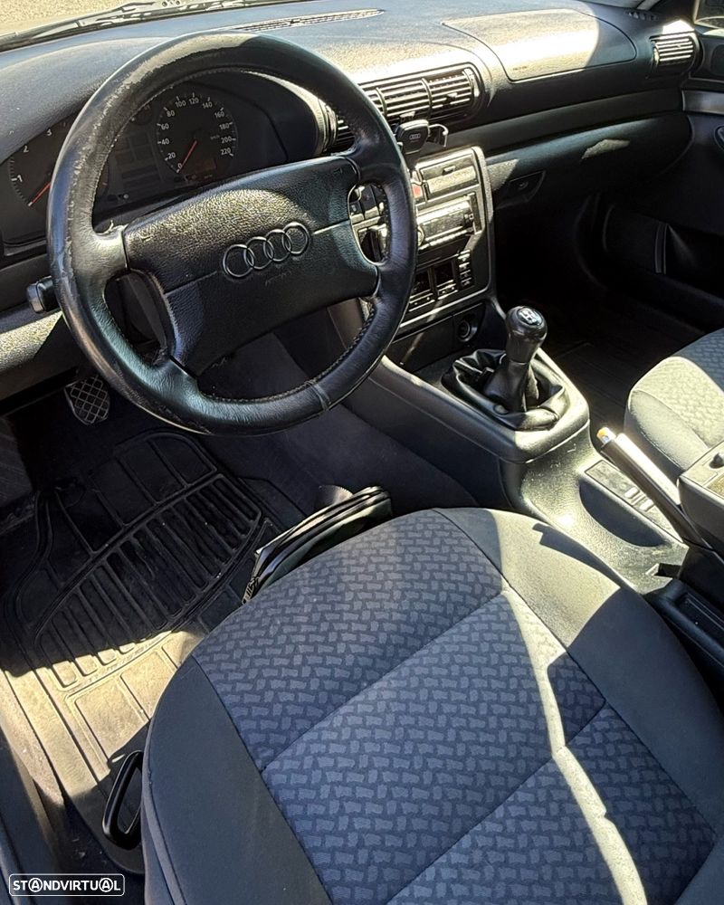 Audi A4 Avant 1.9 TDI Attraction - 7