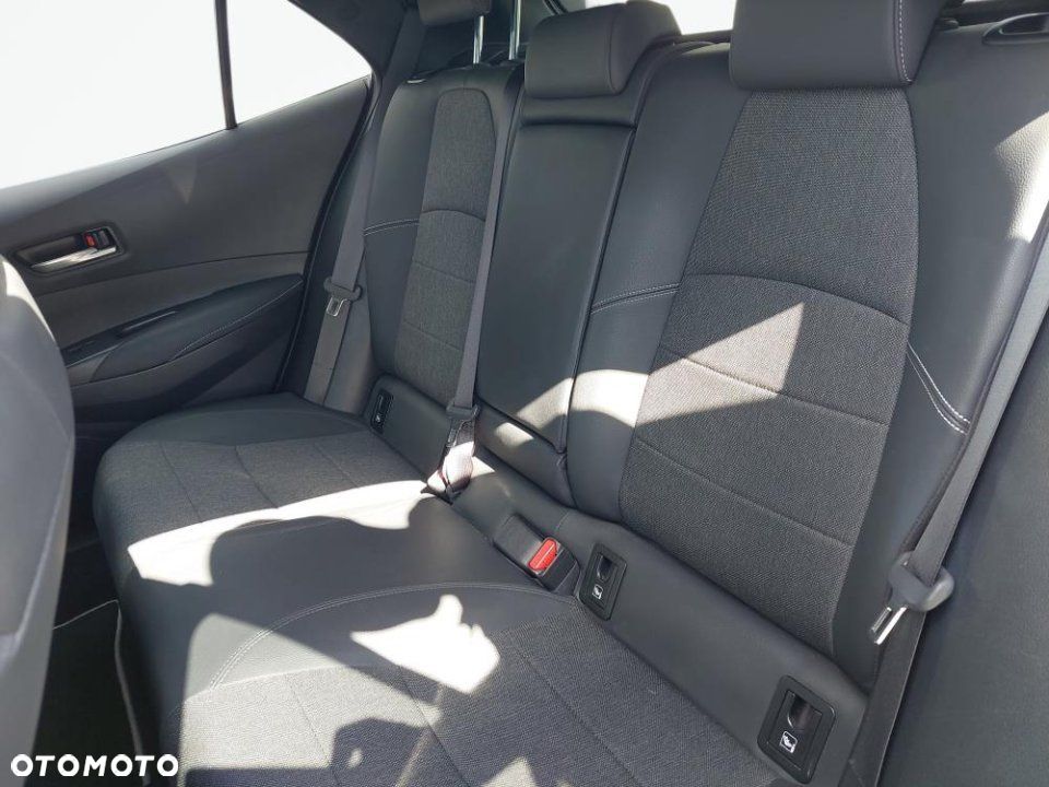 Toyota Corolla - 11