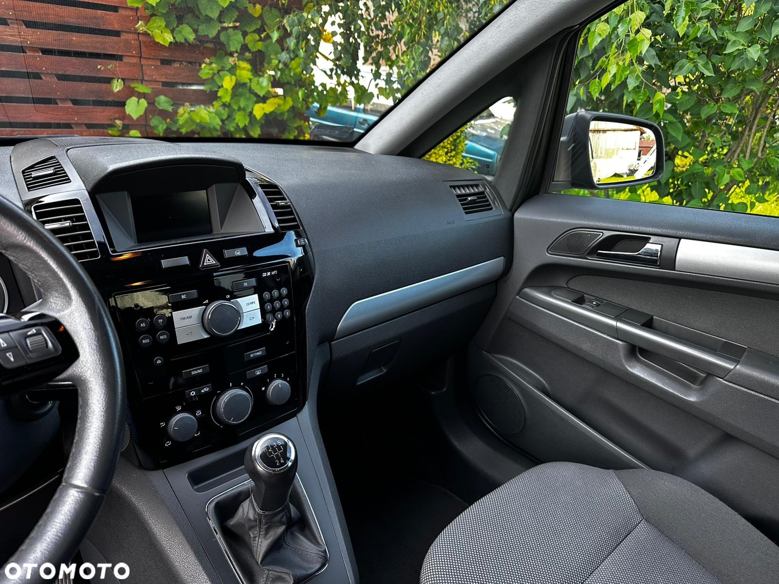 Opel Zafira 1.6 111 - 8
