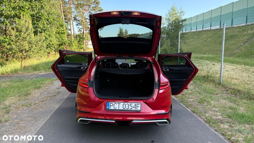 Kia ProCeed - 15