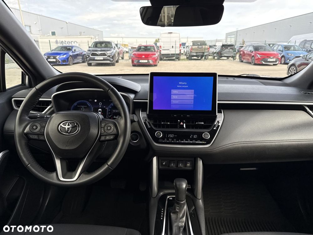 Toyota Corolla Cross - 9