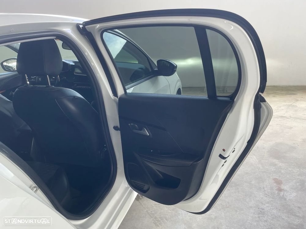 Peugeot 208 PureTech 100 EAT8 Allure Pack - 18