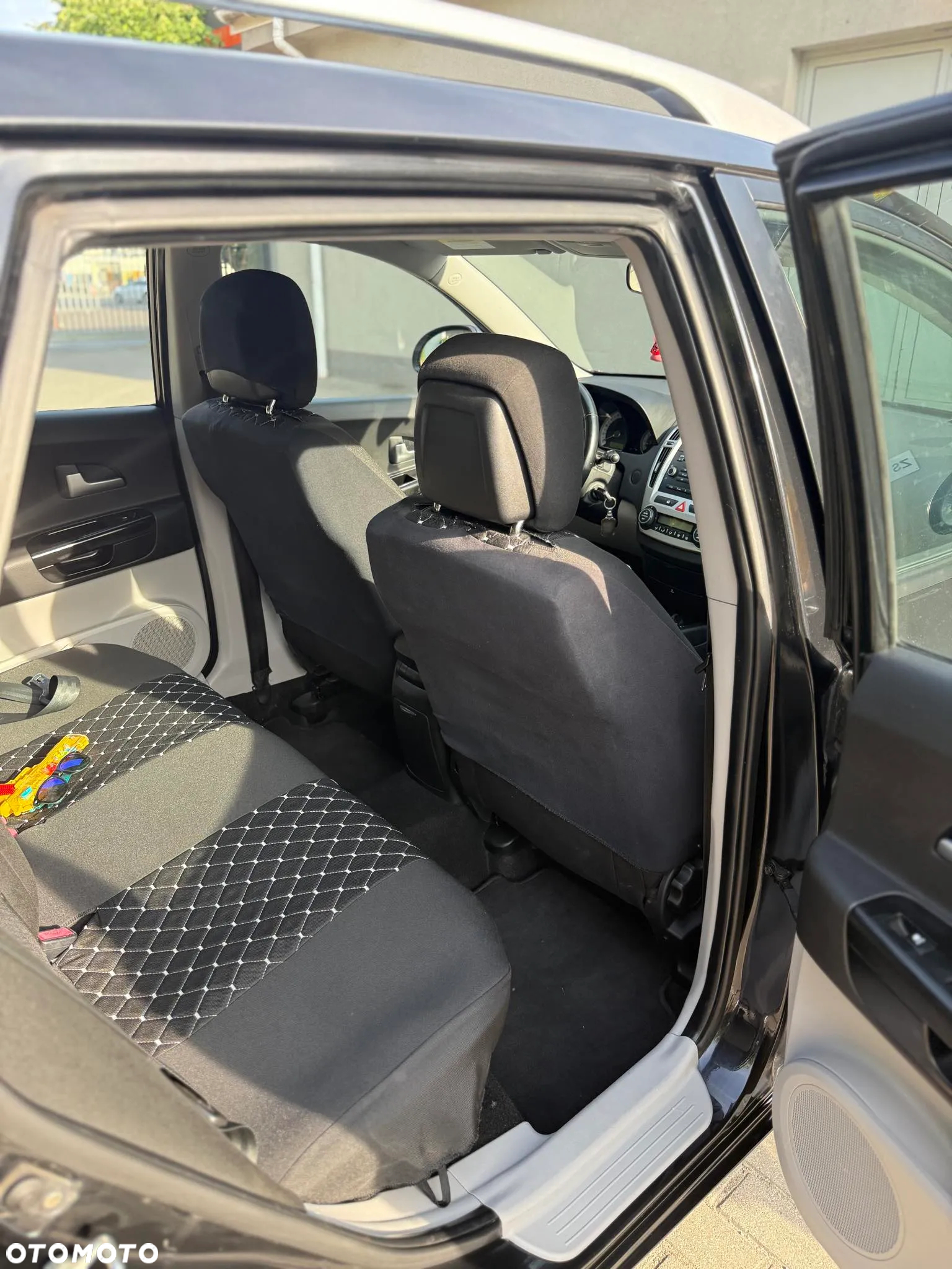 Kia Ceed - 12