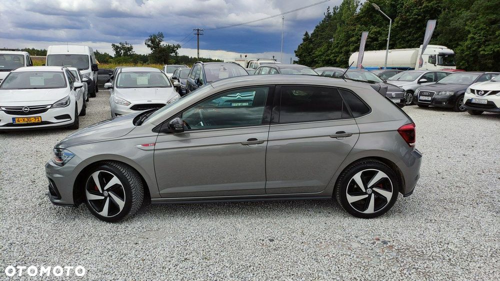 Volkswagen Polo - 15