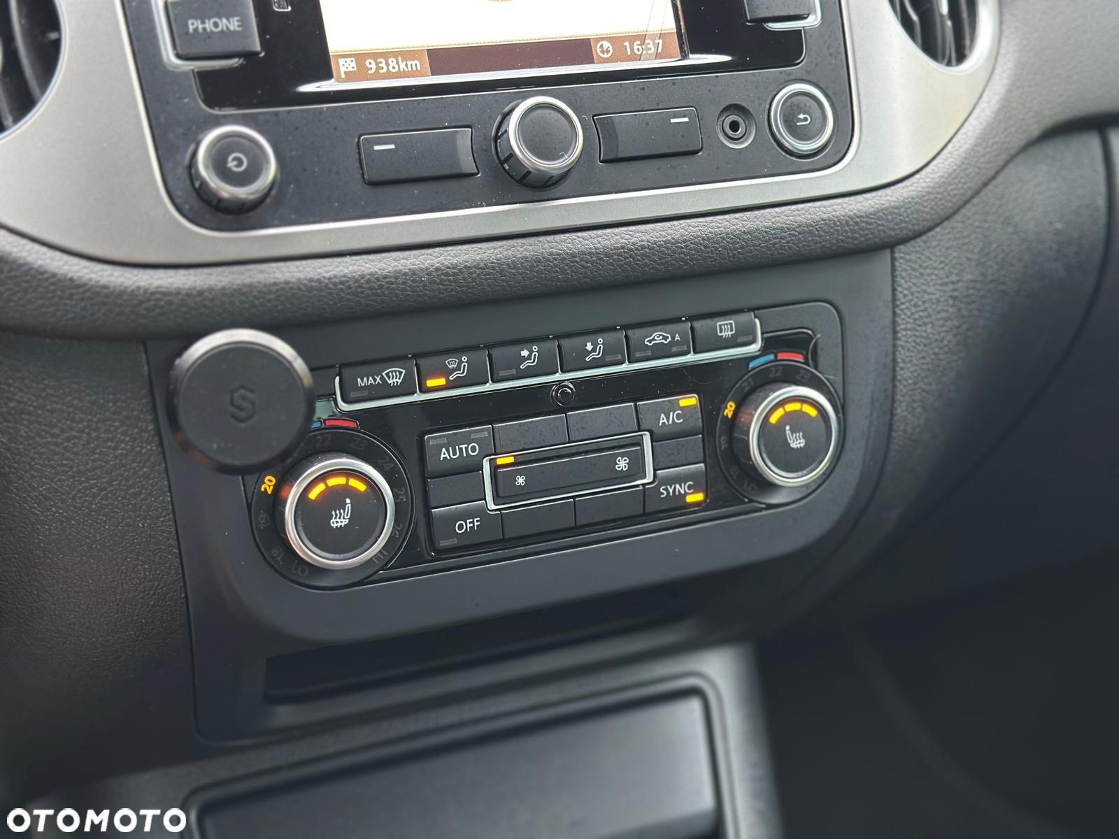 Volkswagen Tiguan - 10