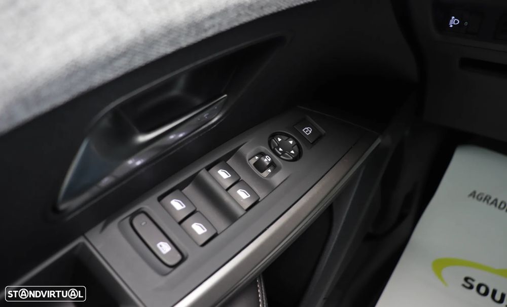 Peugeot 3008 1.2 Hybrid Allure e-DCS6 - 33