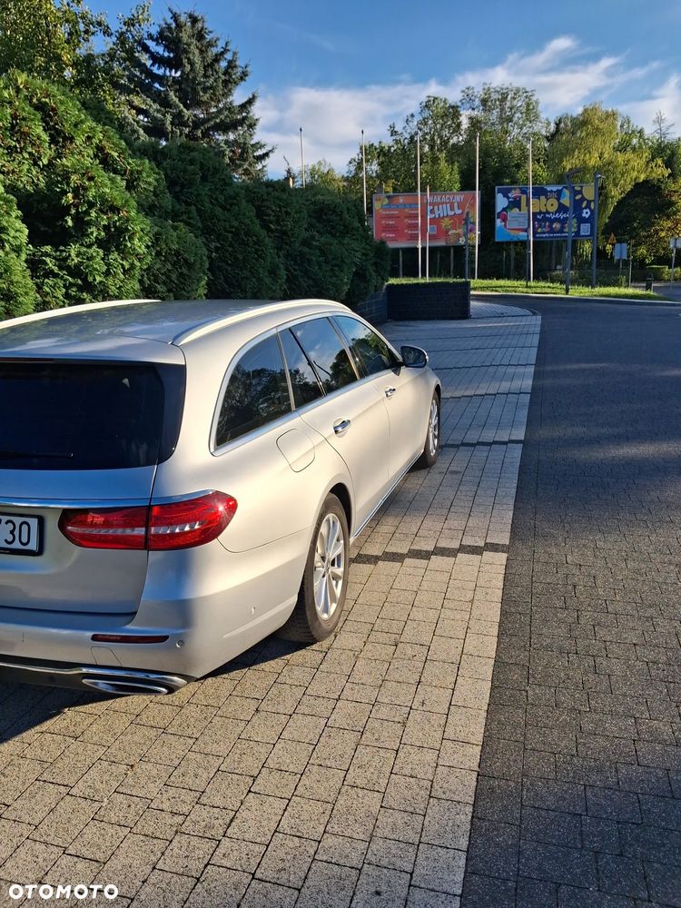 Mercedes-Benz Klasa E 220 d 9G-TRONIC - 3